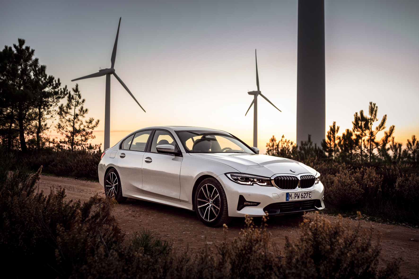 mid Groß-Gerau - Die beiden Antriebseinheiten entwickeln beim 330e eine Systemleistung von 252 PS. BMW