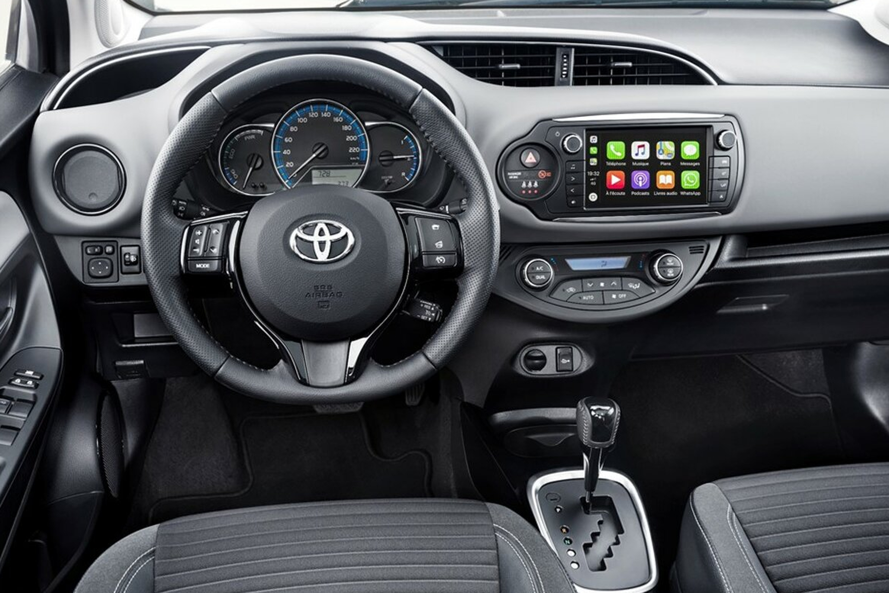 mid Groß-Gerau - Toyota Touch Connect gibt es bei bestimmten Yaris-Modellen jetzt serienmäßig. Toyota