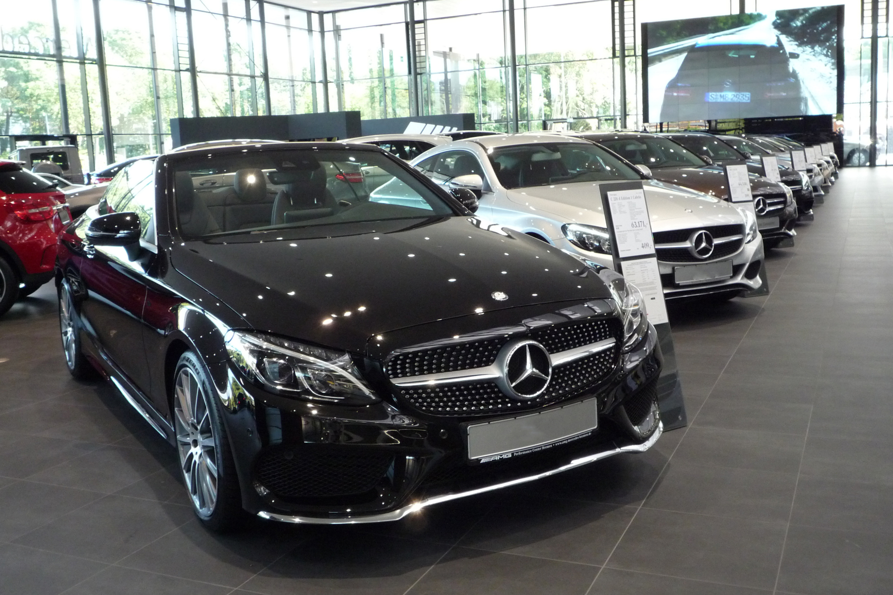 mid Groß-Gerau - Der Pkw-Markt hat in Deutschland im Juli 2019 kräftig zugelegt. Daimler