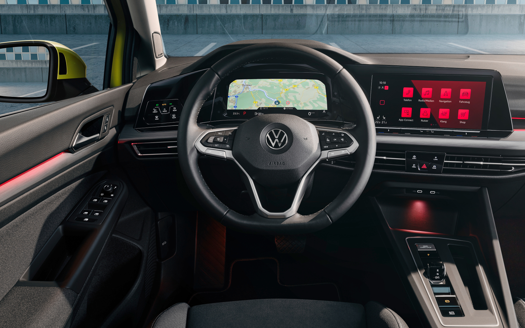 mid Groß-Gerau - Das Cockpit im neuen Golf ist voll digitalisiert. Volkswagen