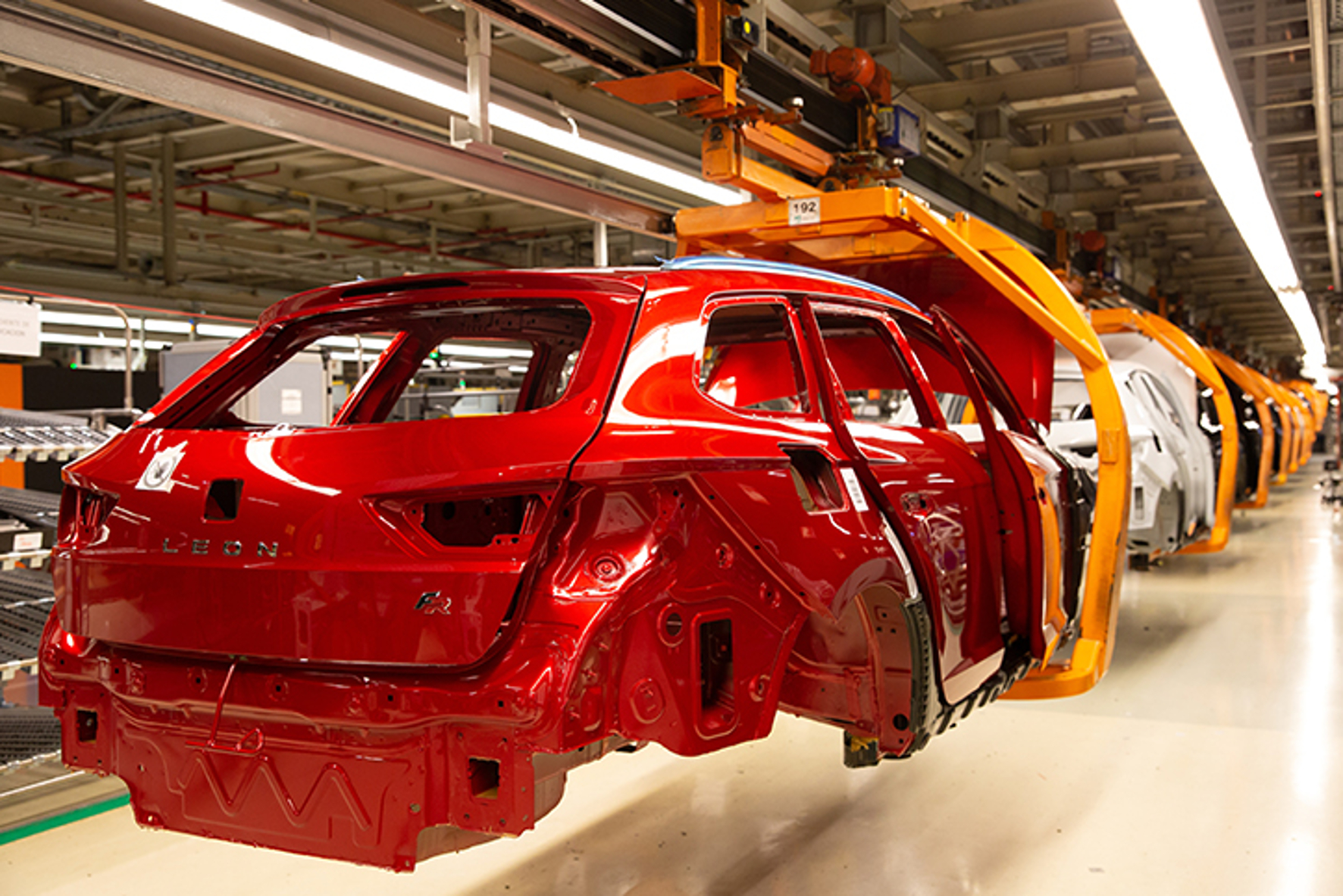 mid Groß-Gerau - Die Produktion eines Autos erfordert eine präzise Koordination, damit alle Teile genau zum richtigen Zeitpunkt eintreffen. Seat