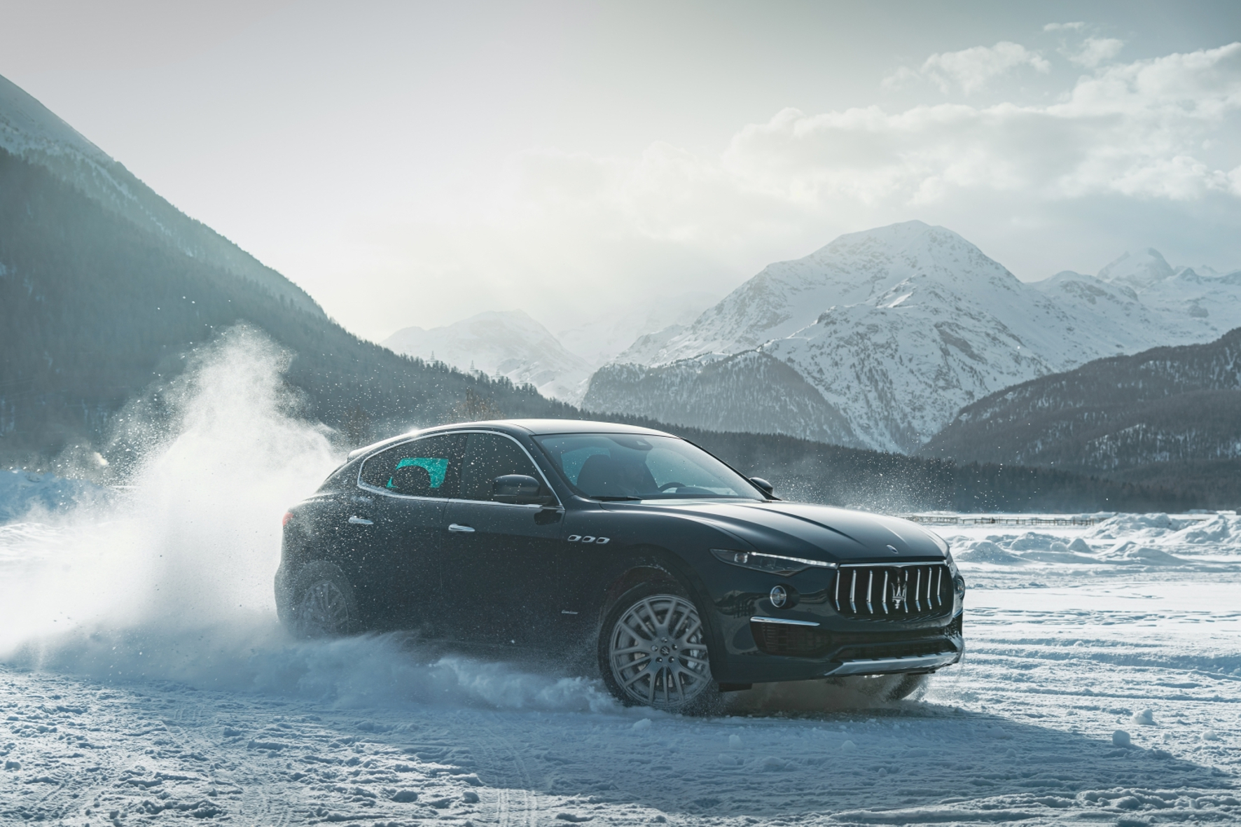 mid Groß-Gerau - Vor majestätischer Alpenkulisse: Der Maserati Levante